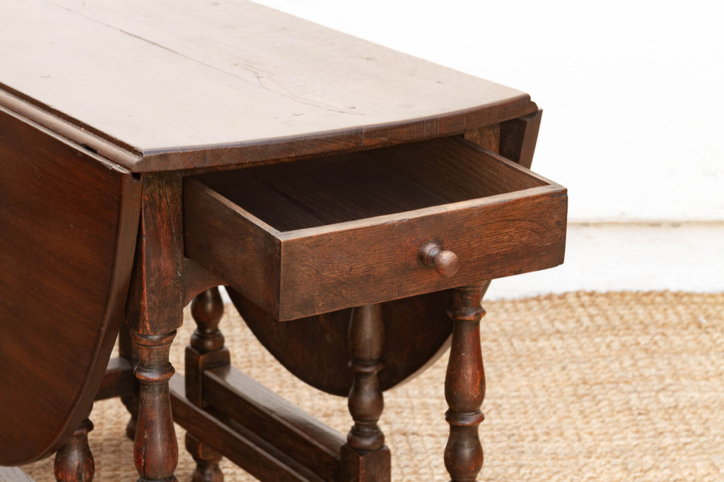 Antique English Oak Gateleg Drop Leaf Table