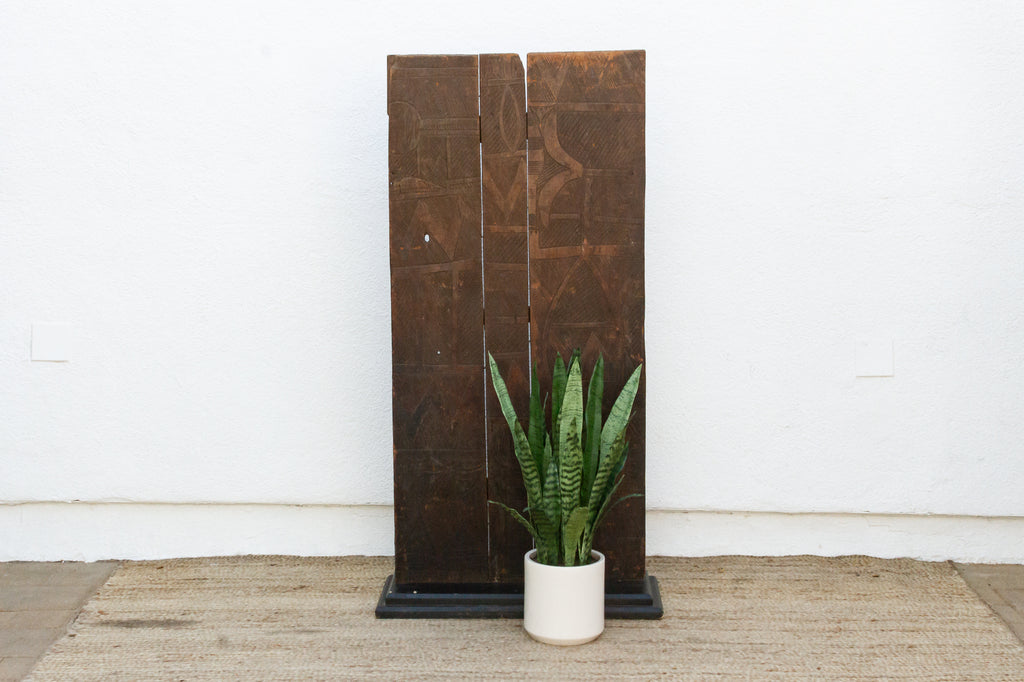 Finely Engraved Antique Nupe Door