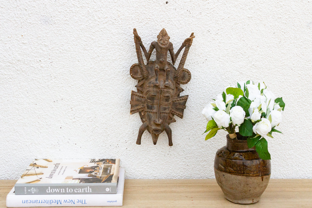 The Guardian, Vintage African Mask