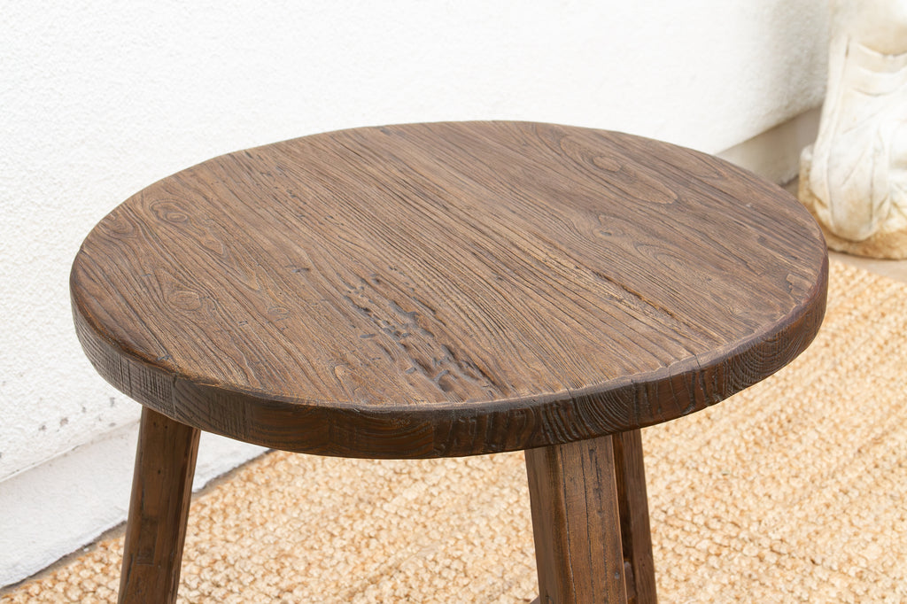 Farmhouse Style Reclaimed Elm Round End Table (Trade)