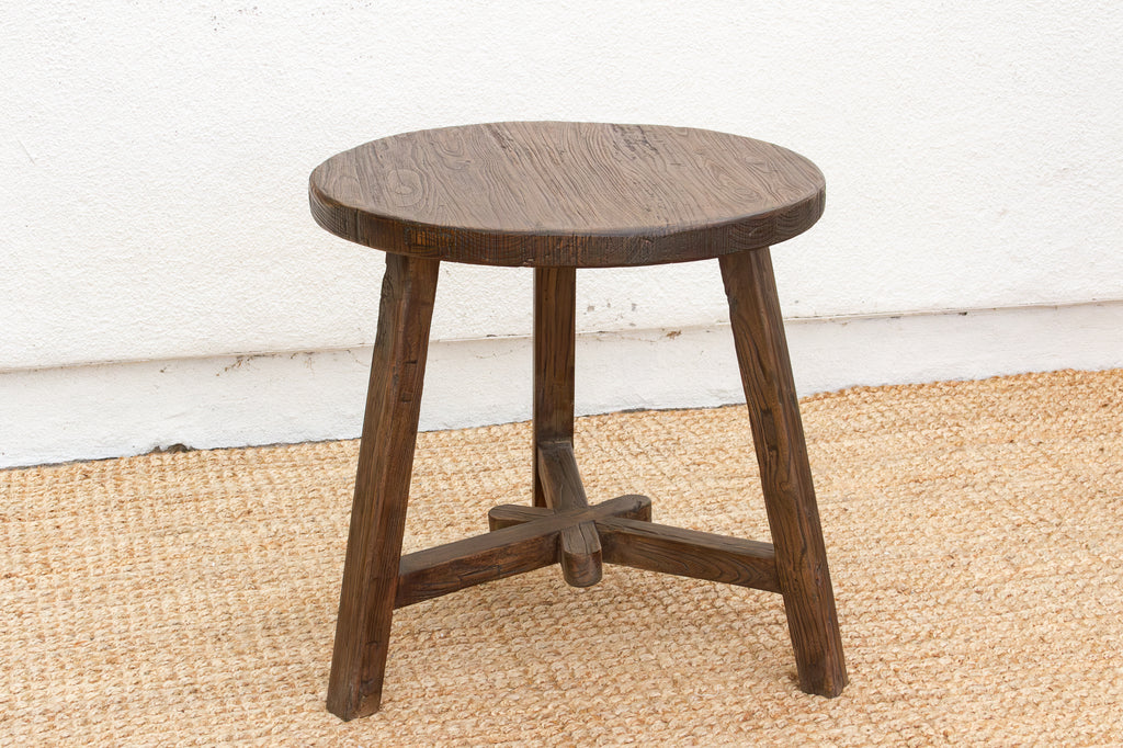 Farmhouse Style Reclaimed Elm Round End Table (Trade)