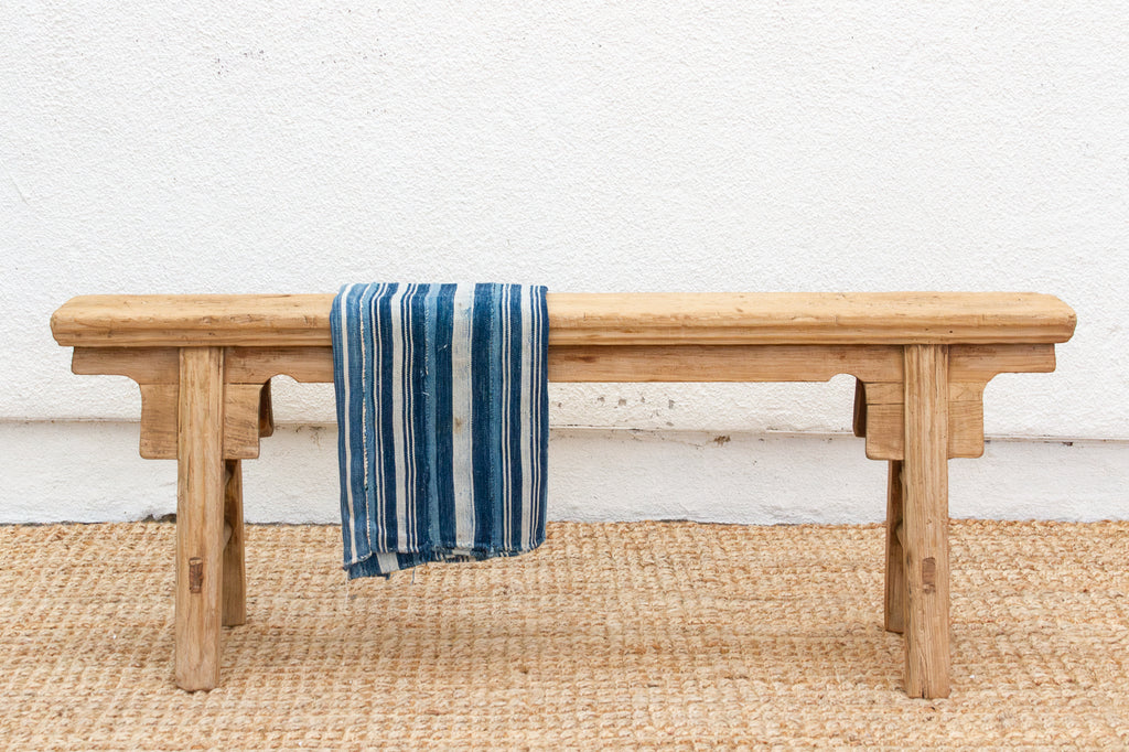 Old Timeworn Wooden Slim Bench (Trade)