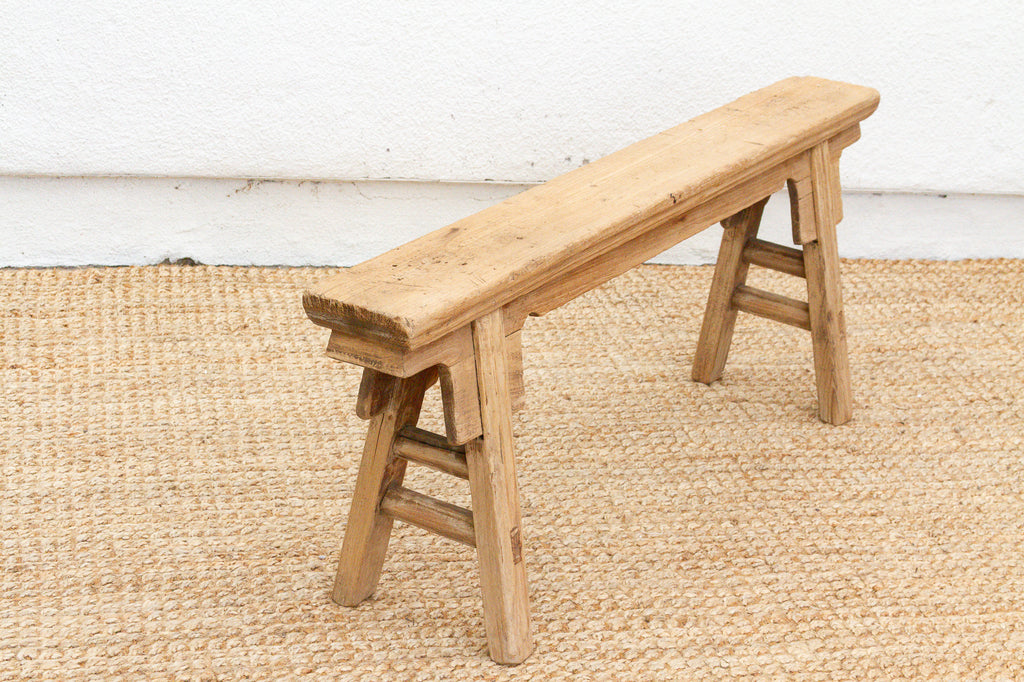 Old Timeworn Wooden Slim Bench (Trade)