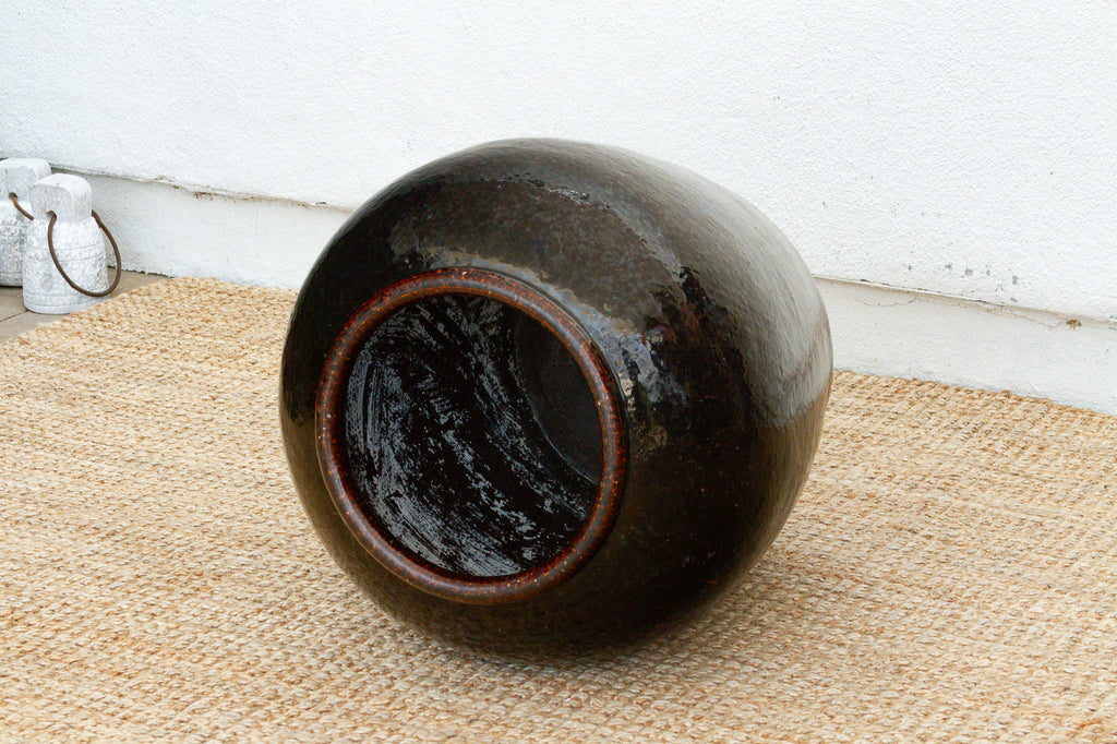 Large Caramel Glaze Martaban Jar