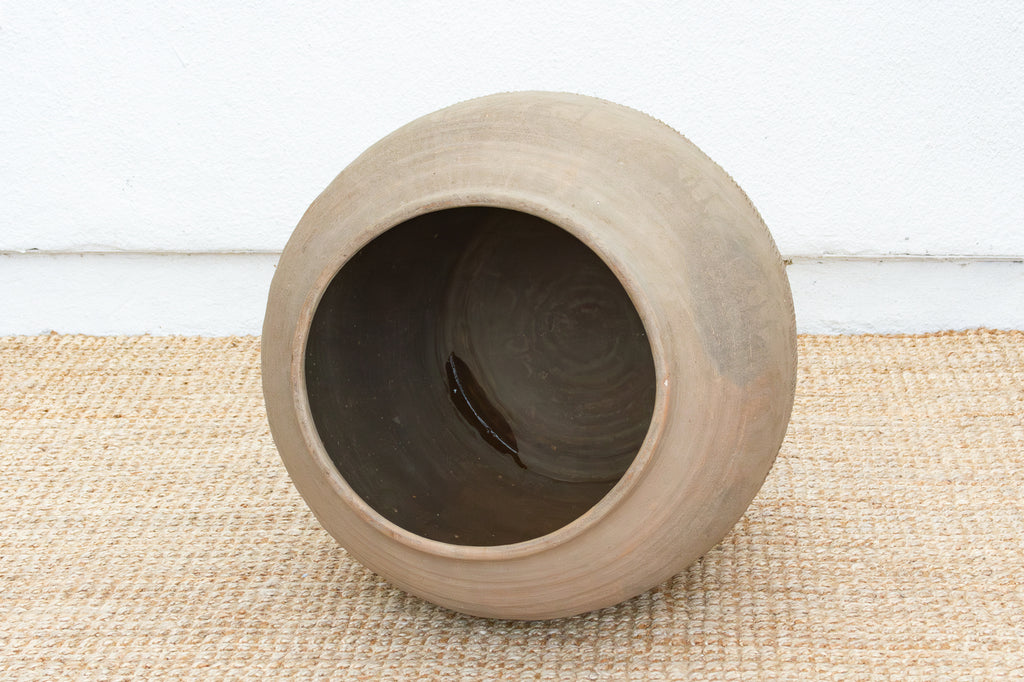 Oversize Farmhouse Unglazed Planter
