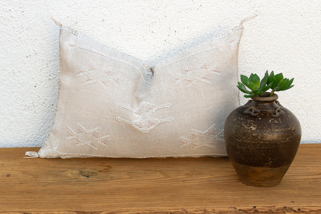 Ivory Star Cluster Lumbar Moroccan Silk Pillow (Trade)