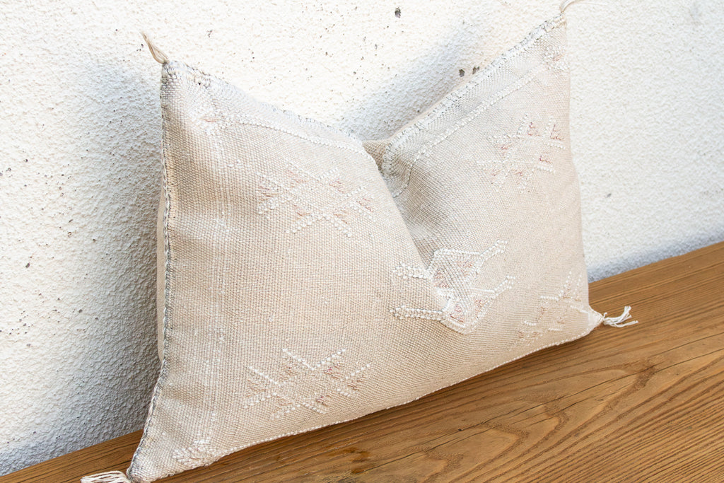 Ivory Star Cluster Lumbar Moroccan Silk Pillow (Trade)
