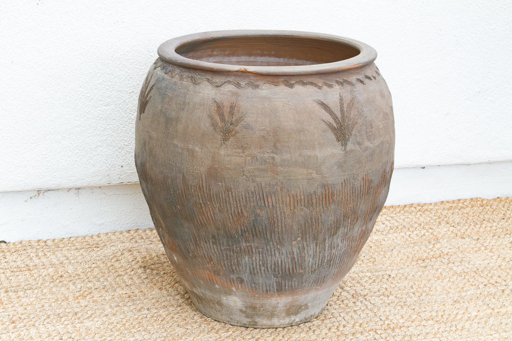 Ranch House, Large Vintage Etched Planter