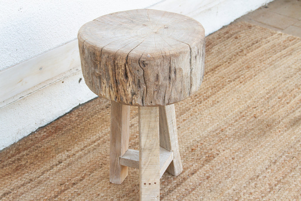 Primitive Bleached Wood Zen Round Table (Trade)