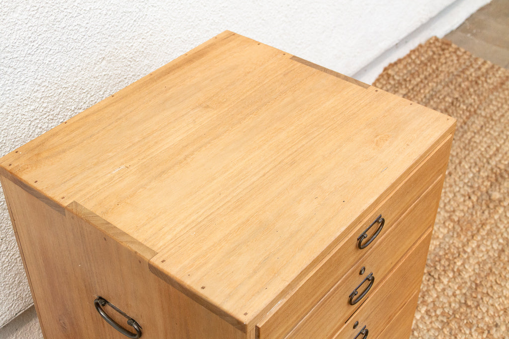 Vintage Japanese Small Ko Tansu Dresser DE-COR | Globally Inspired Vintage Japanese Small Ko Tansu Dresser DE-COR | Globally Inspired