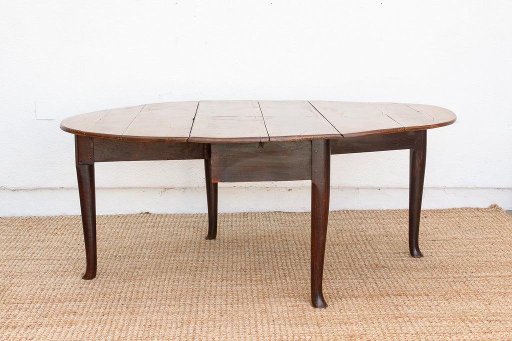Large 18th Century English Oak Gateleg Dining Table