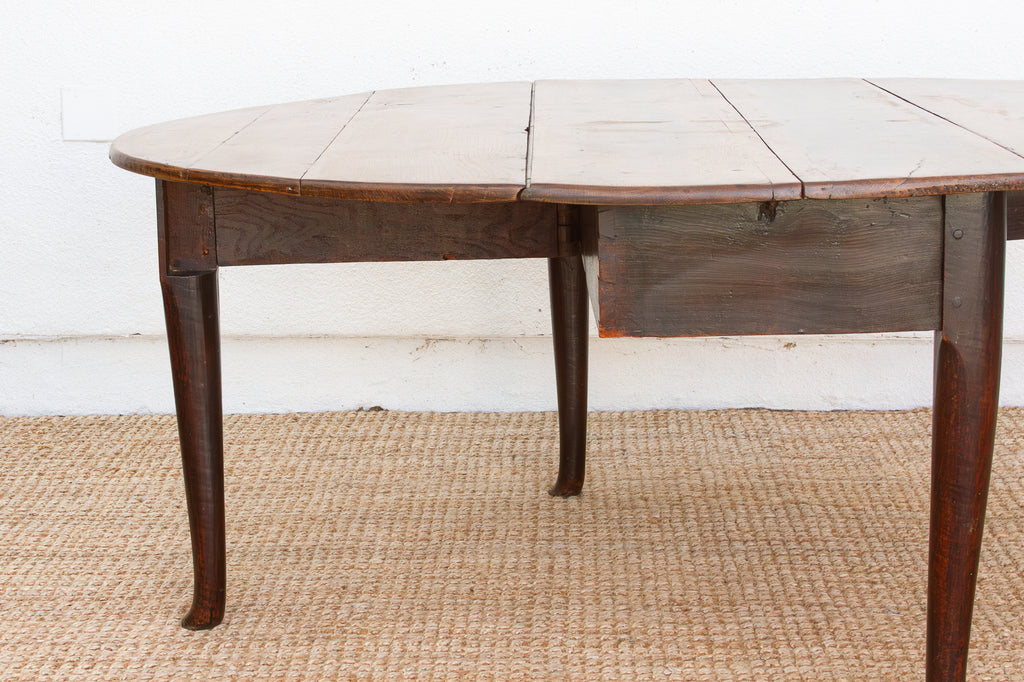 Large 18th Century English Oak Gateleg Dining Table