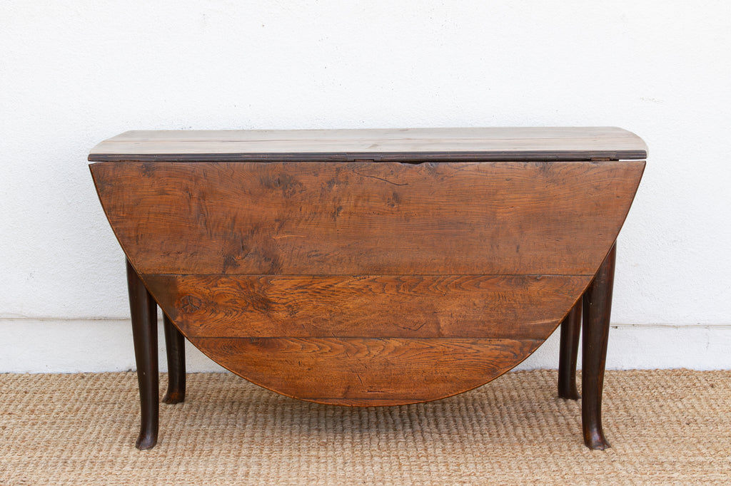 Large 18th Century English Oak Gateleg Dining Table