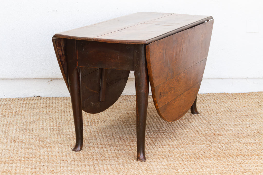 Large 18th Century English Oak Gateleg Dining Table