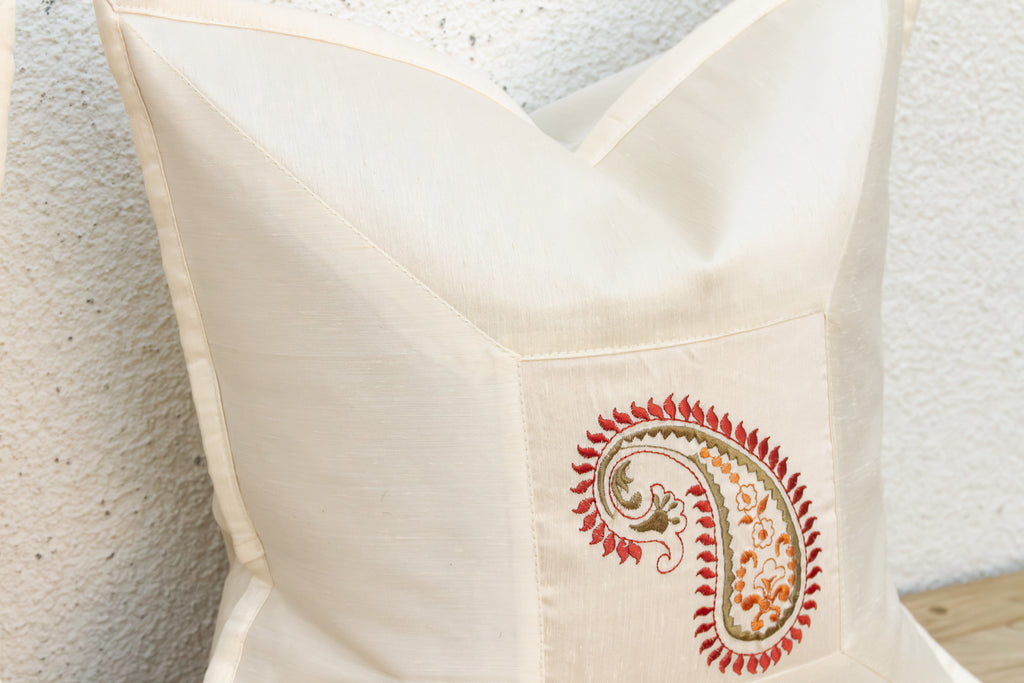 Pair of Buti Ivory Paisley Pillow Covers (Trade)