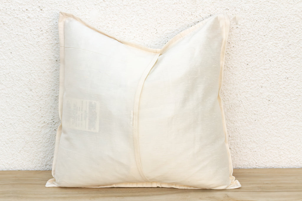 Jaal Ivory Paisley Pillow Cover