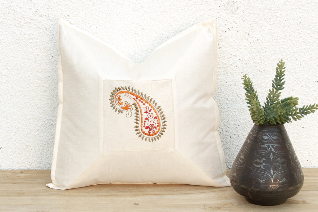 Jamawar Ivory Paisley Pillow Cover