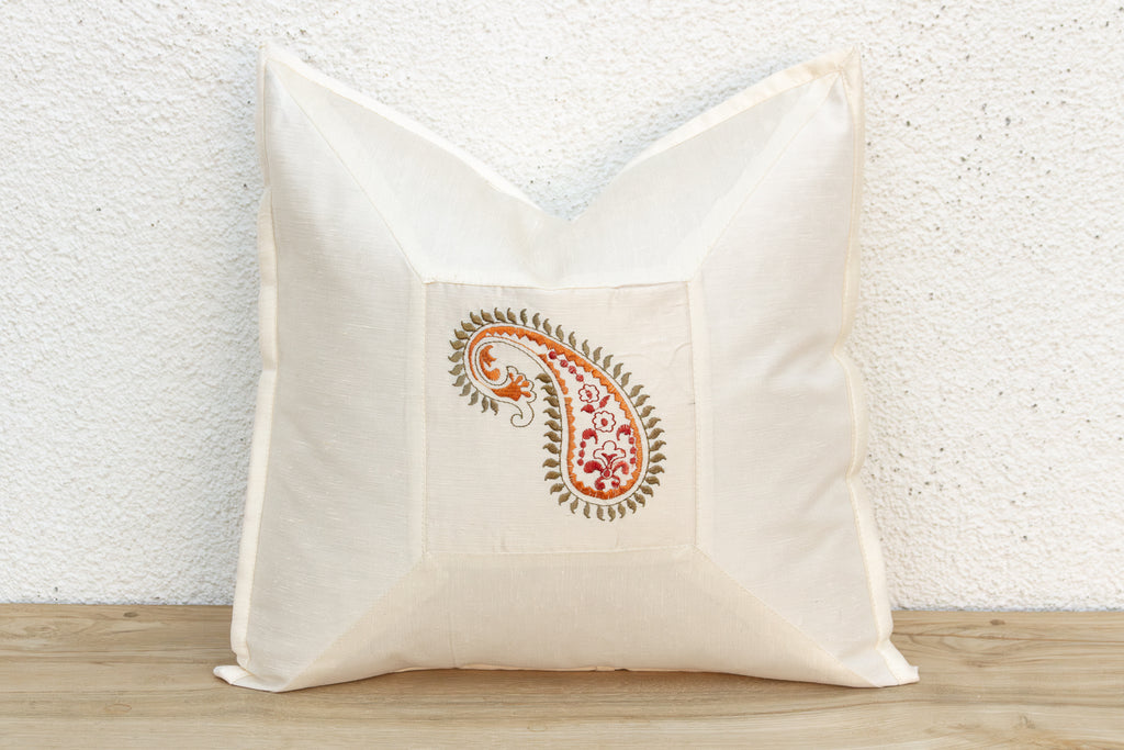 Jamawar Ivory Paisley Pillow Cover