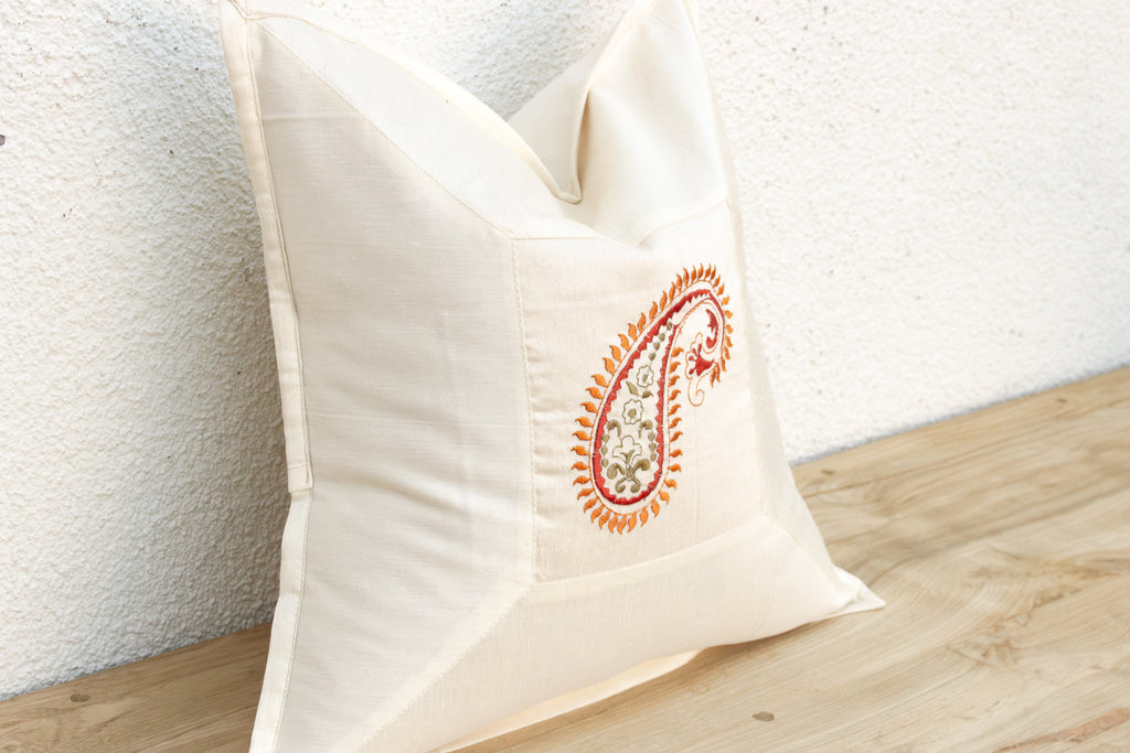 Ira Ivory Paisley Pillow Cover