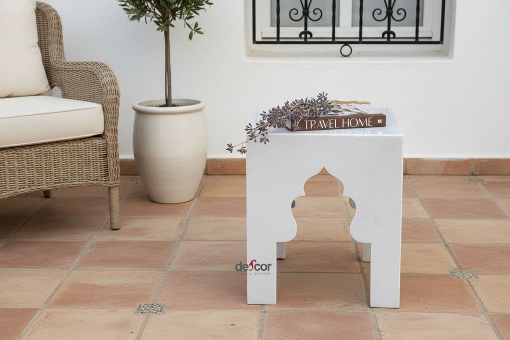 Stylish Indian Taj Marble Table (Trade)