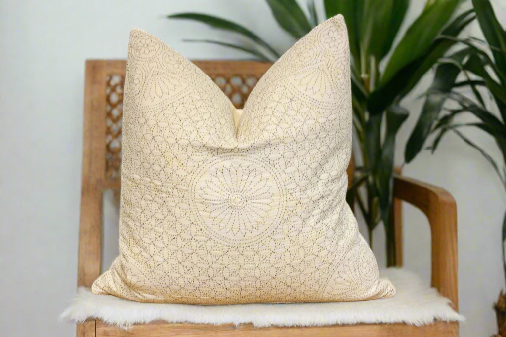 Daisy Hand-Stitched Pillow Cover