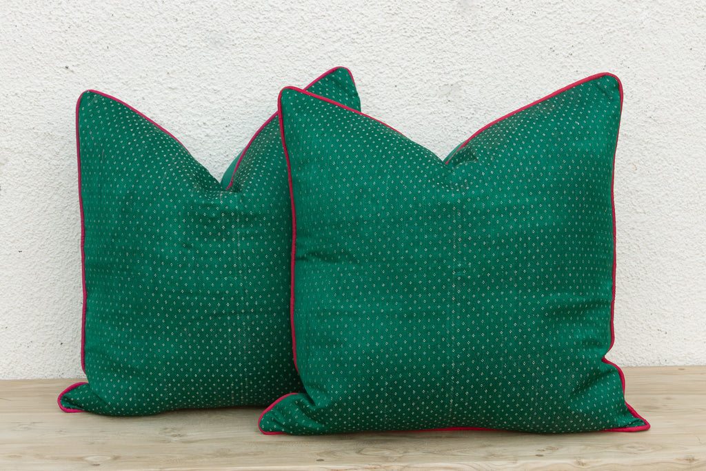 Pair of Aran Dotted Ahir Handloom Pillow