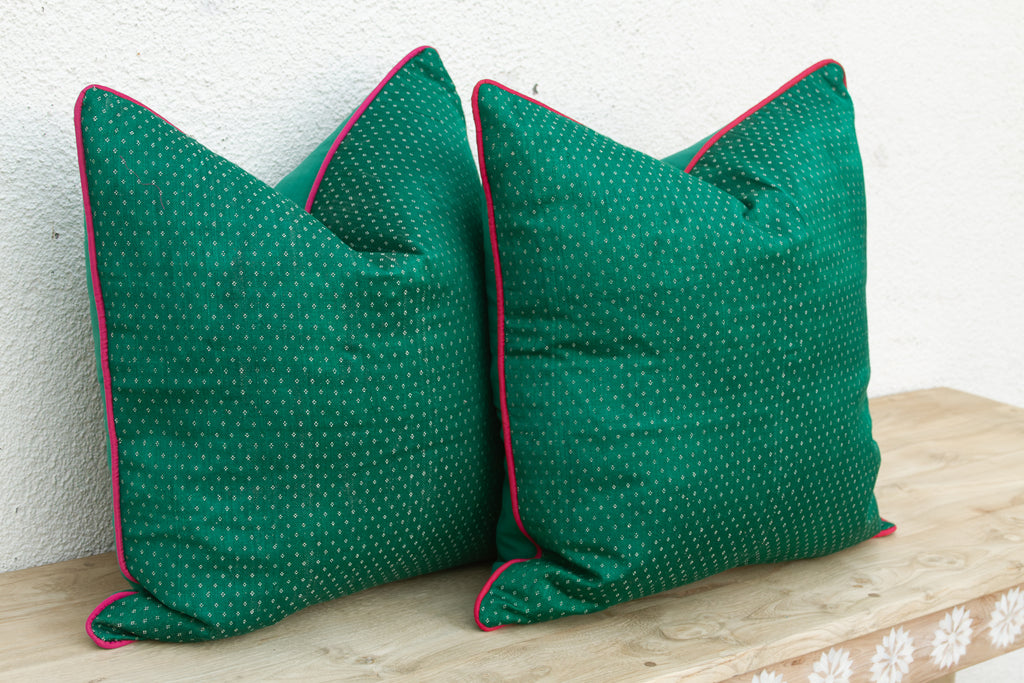 Pair of Aran Dotted Ahir Handloom Pillow