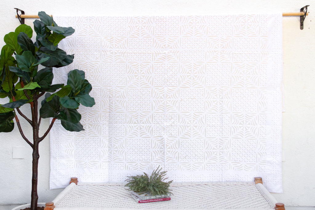 Hibiscus Star White Applique Cotton Bedspread