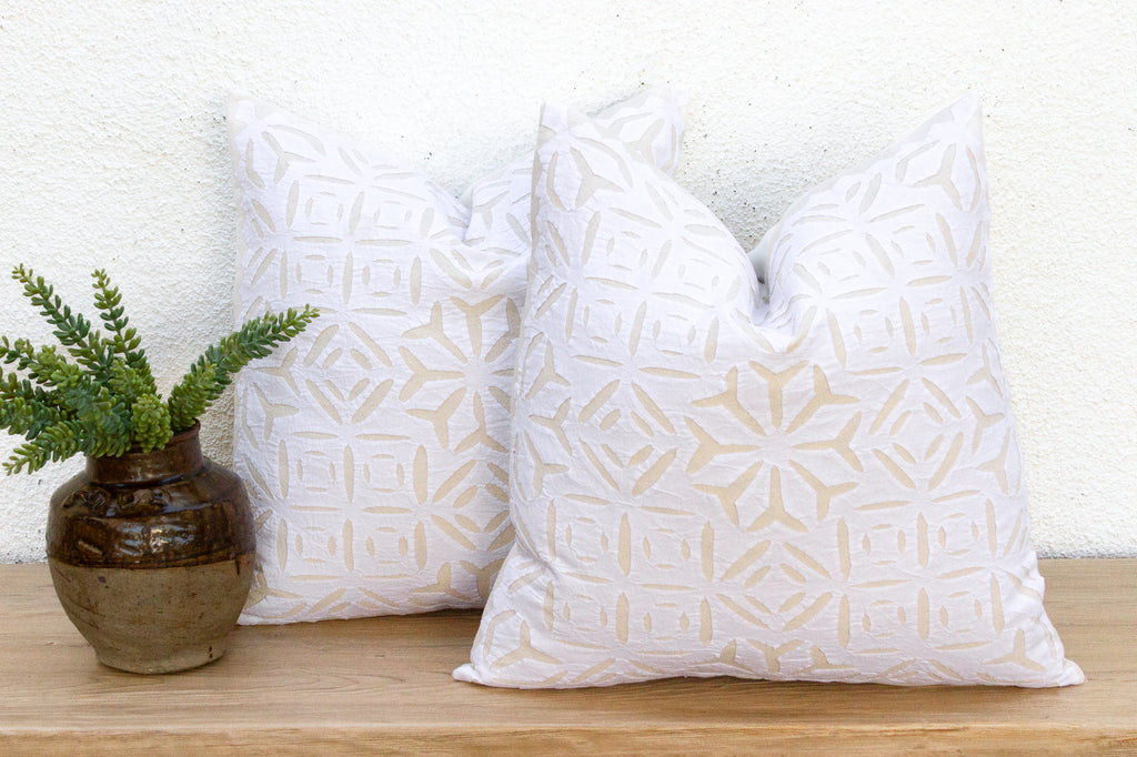 Jaipur White, Pair of Appliqué  Pillow Covers