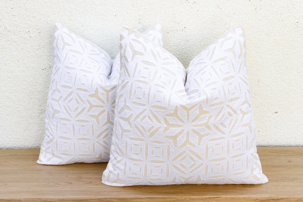 Lattice, Pair of Appliqué Pillow Covers (Trade)