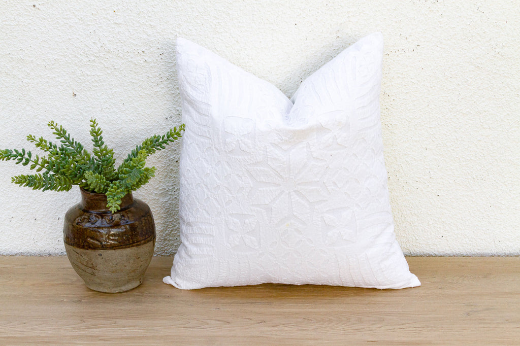 Udaipur Bloom White Applique Pillow Cover (Trade)