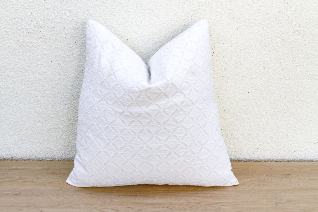 Ajmer Mosaic White Applique Pillow Cover (Trade)