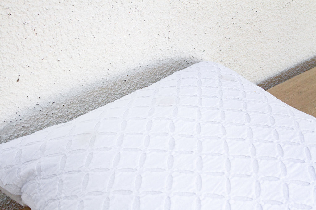 Ajmer Mosaic White Applique Pillow Cover (Trade)