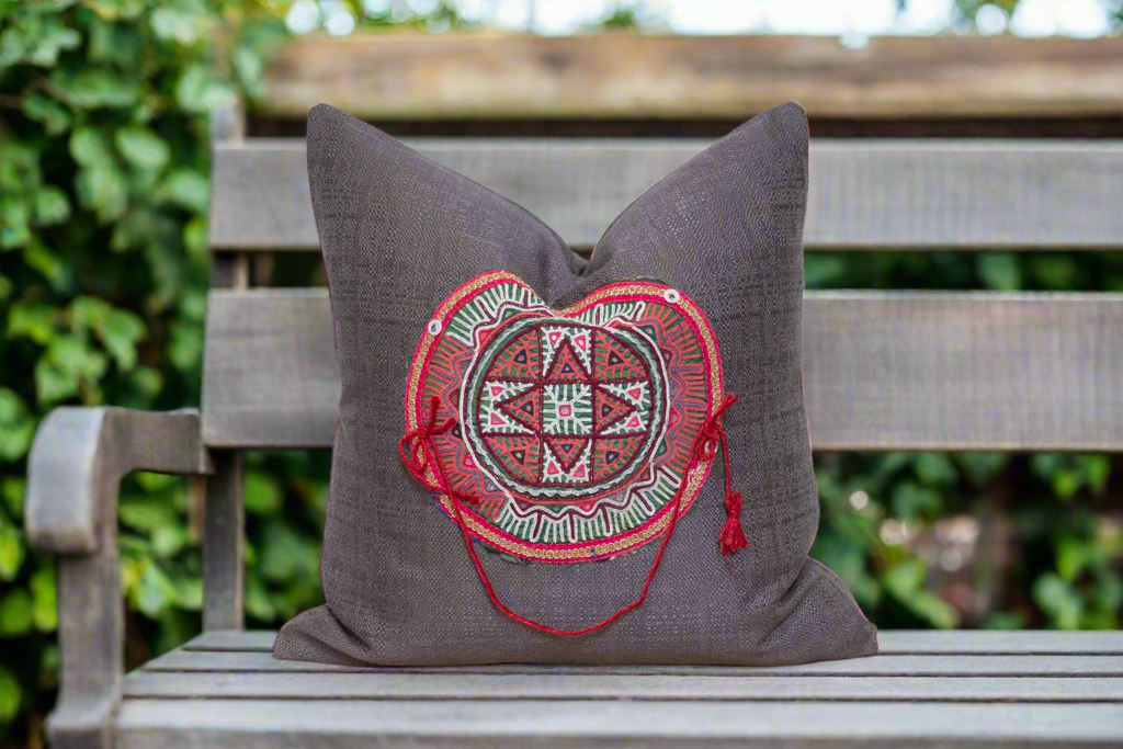 Sanna Antique Tapestry Linen Pillow