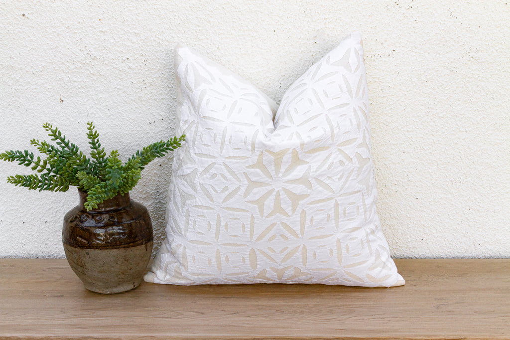 Open Desert Applique Pillow Cover