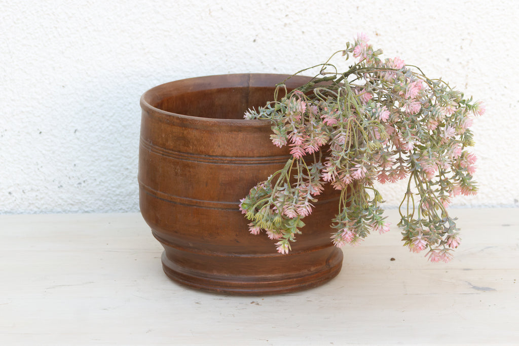 Antique Round Shape Colonial Kitchen Bowl