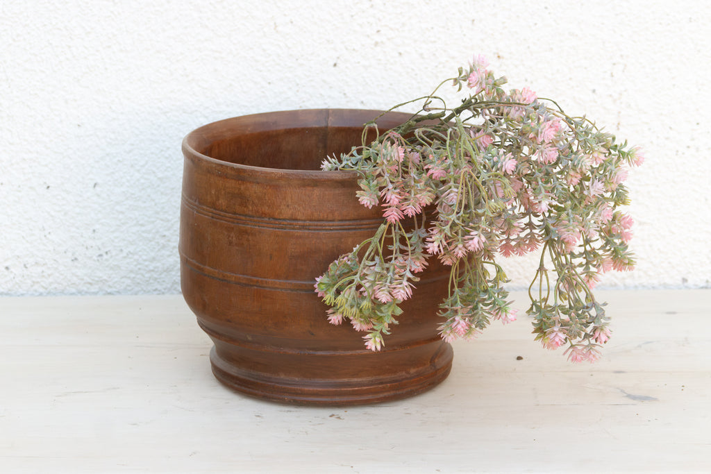 Antique Round Shape Colonial Kitchen Bowl