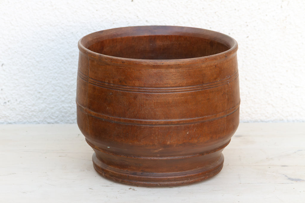 Antique Round Shape Colonial Kitchen Bowl