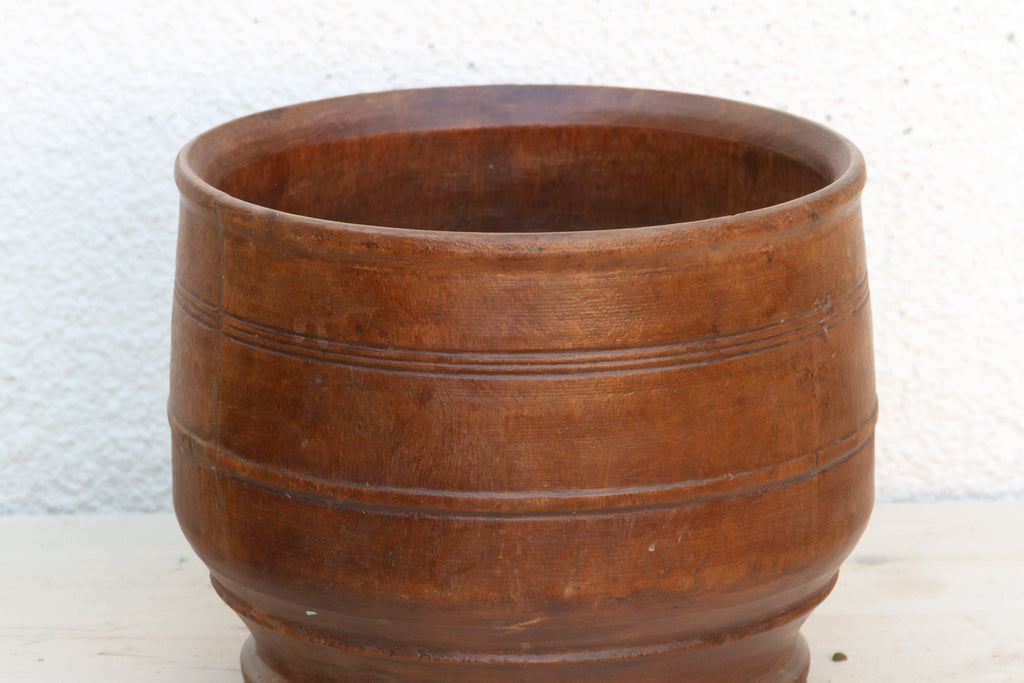 Antique Round Shape Colonial Kitchen Bowl