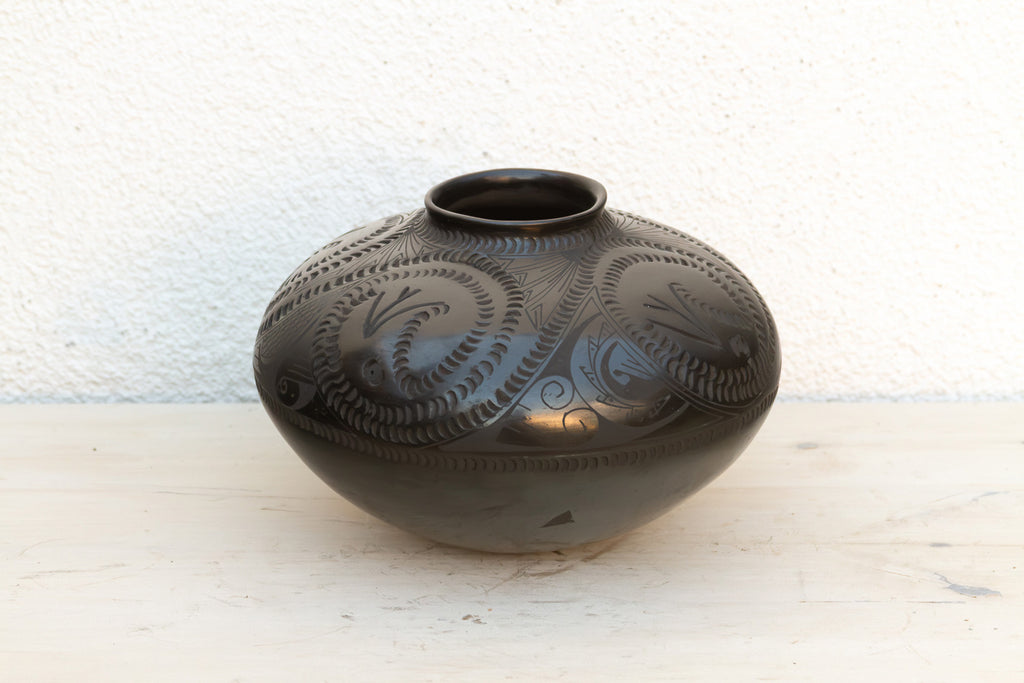Etched Swirls Mata Ortiz Vintage Pot (Trade)