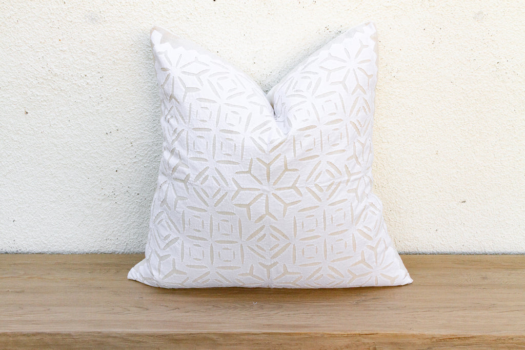 Starry Blossom Appliqué Pillow Cover (Trade)