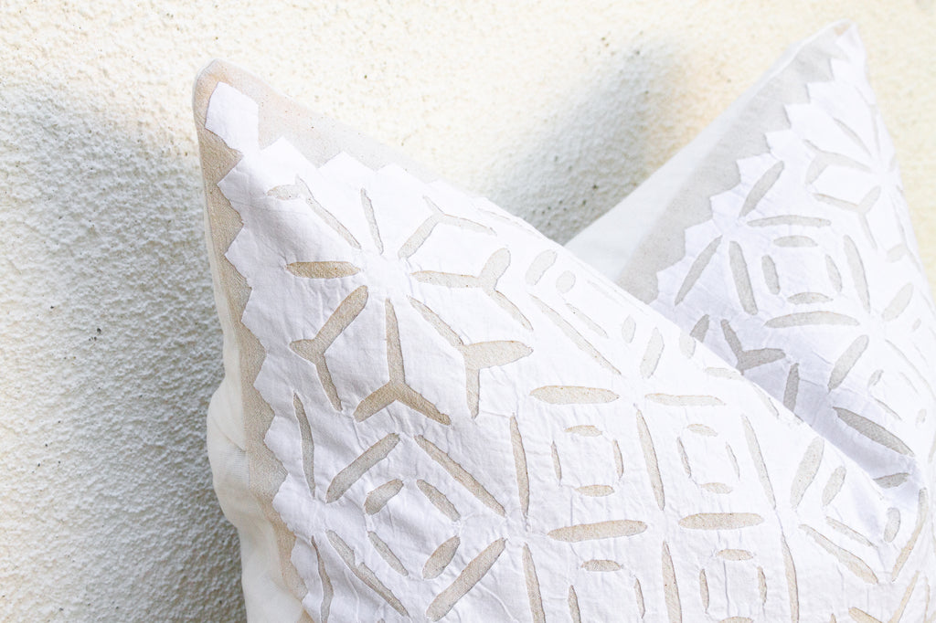 Starry Blossom Appliqué Pillow Cover (Trade)