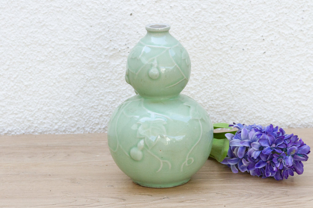 Qing Dynasty Chinese Gourd Celadon Vase