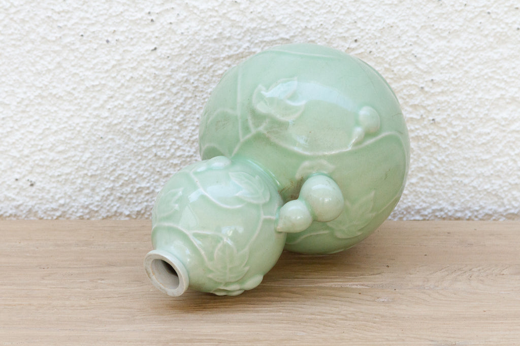 Qing Dynasty Chinese Gourd Celadon Vase