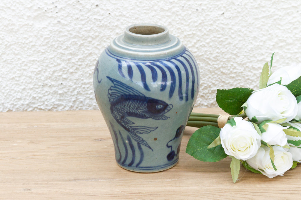 Antique Chinese Fish Motif Jar (Trade)