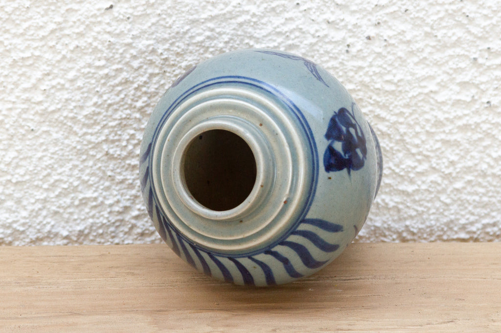 Antique Chinese Fish Motif Jar (Trade)