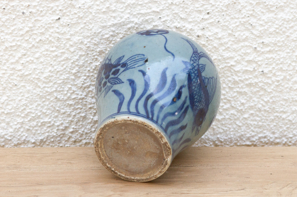Antique Chinese Fish Motif Jar (Trade)