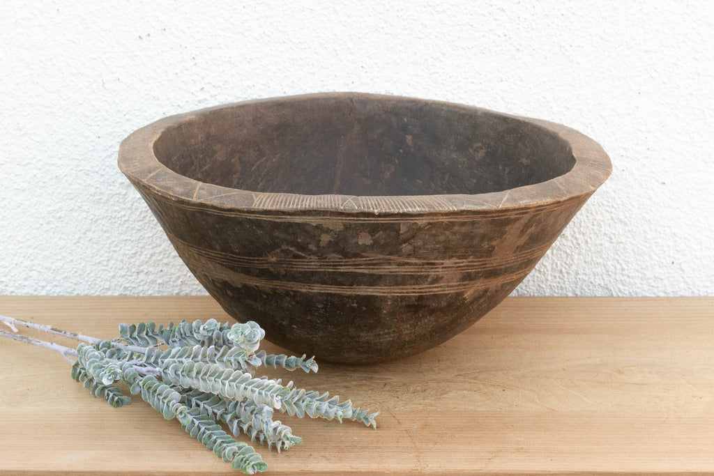 Large Dark Espresso Brown Milking Bowl
