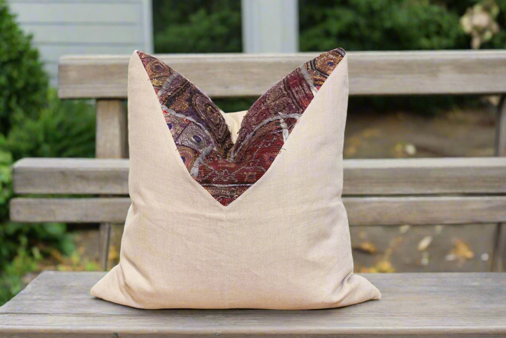 Nilo Antique Tapestry Linen Pillow (Trade)