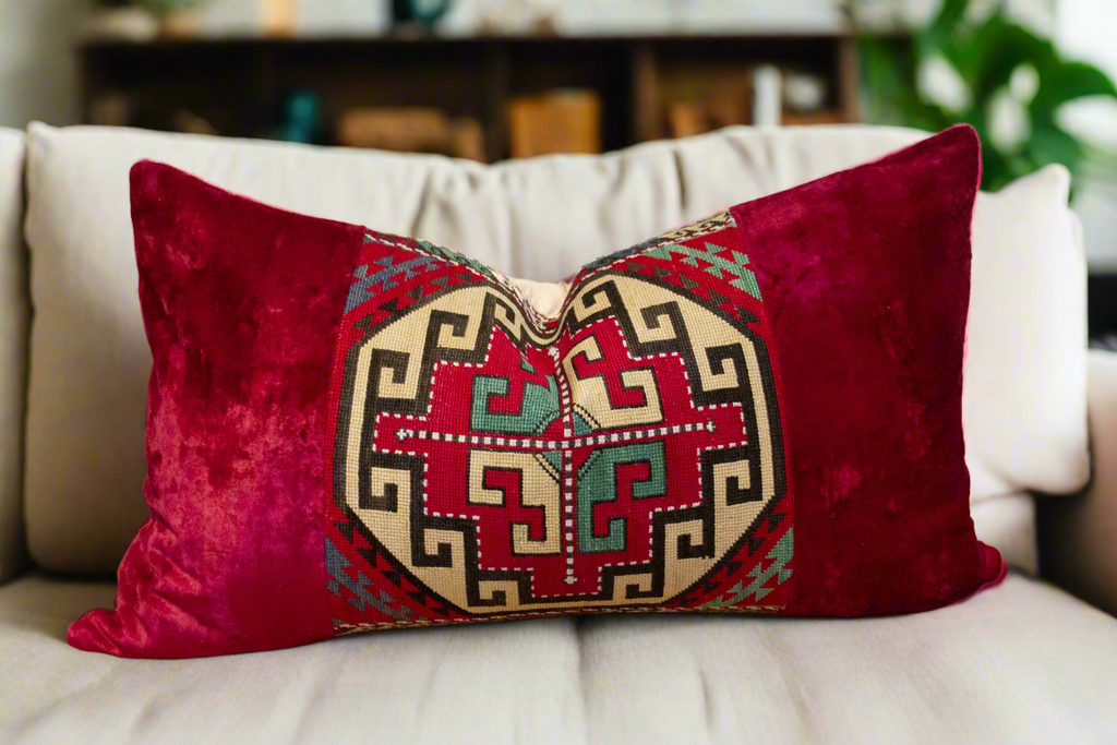 Yao Hand-Stitched Pillow Cover (Trade)